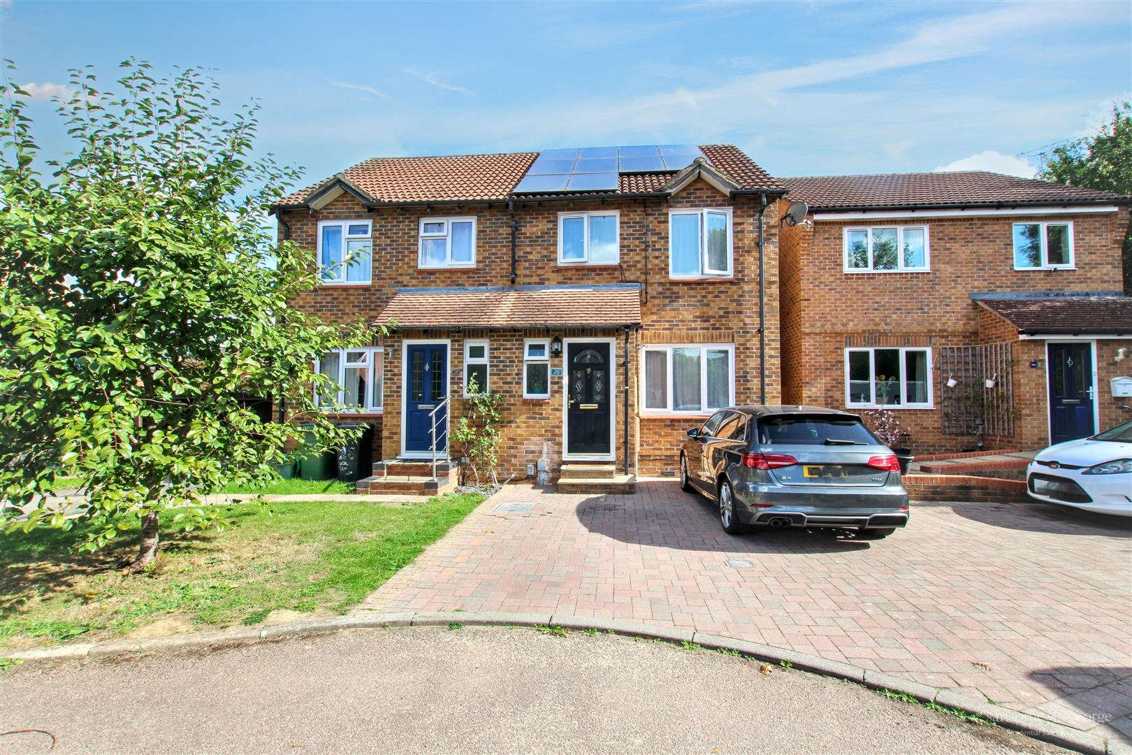 1 bed property in Willow Tree Glade, Reading